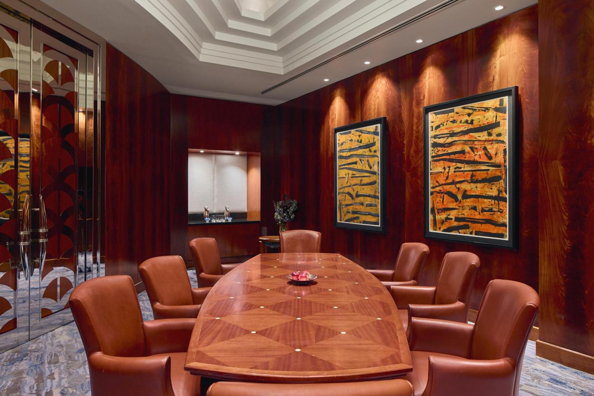 بارك حياة ملبورن المظهر الخارجي الصورة A boardroom at the Four Seasons Hotel, Hong Kong