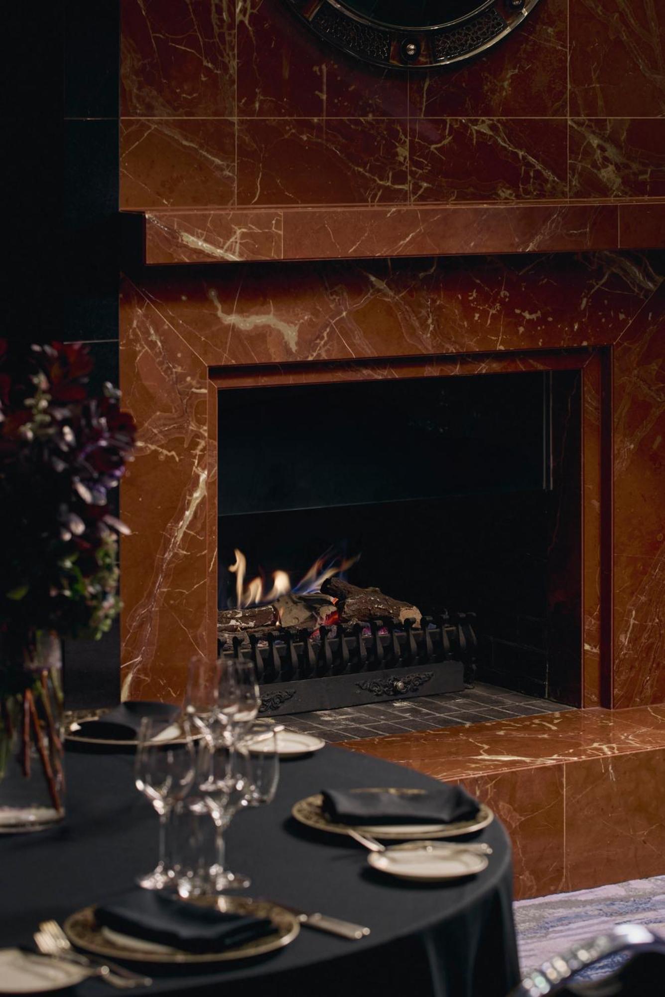 بارك حياة ملبورن المظهر الخارجي الصورة A fireplace in the White House