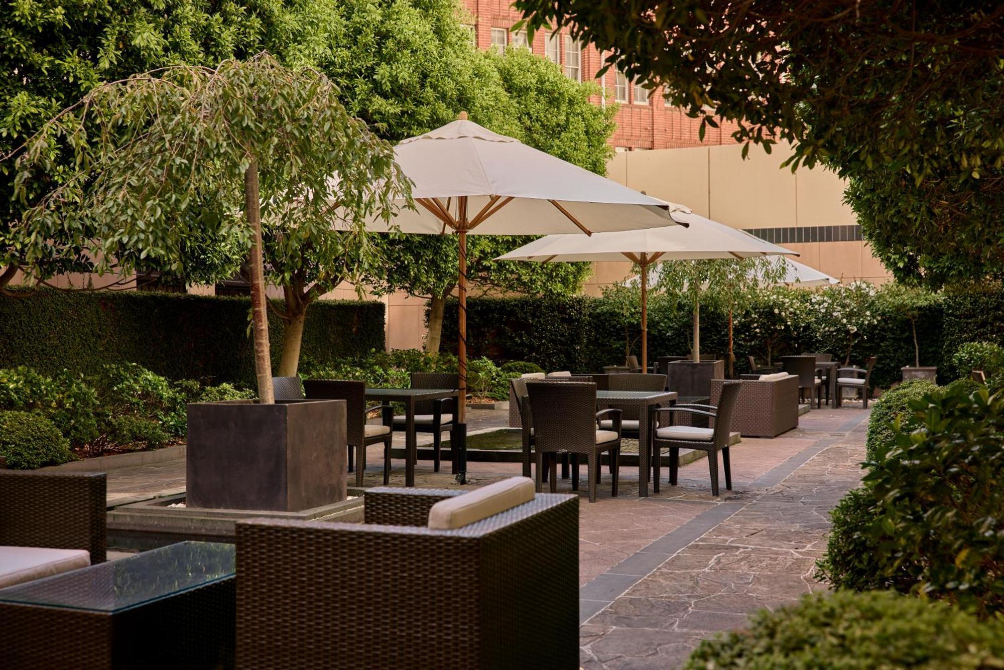 بارك حياة ملبورن المظهر الخارجي الصورة The hotel's garden